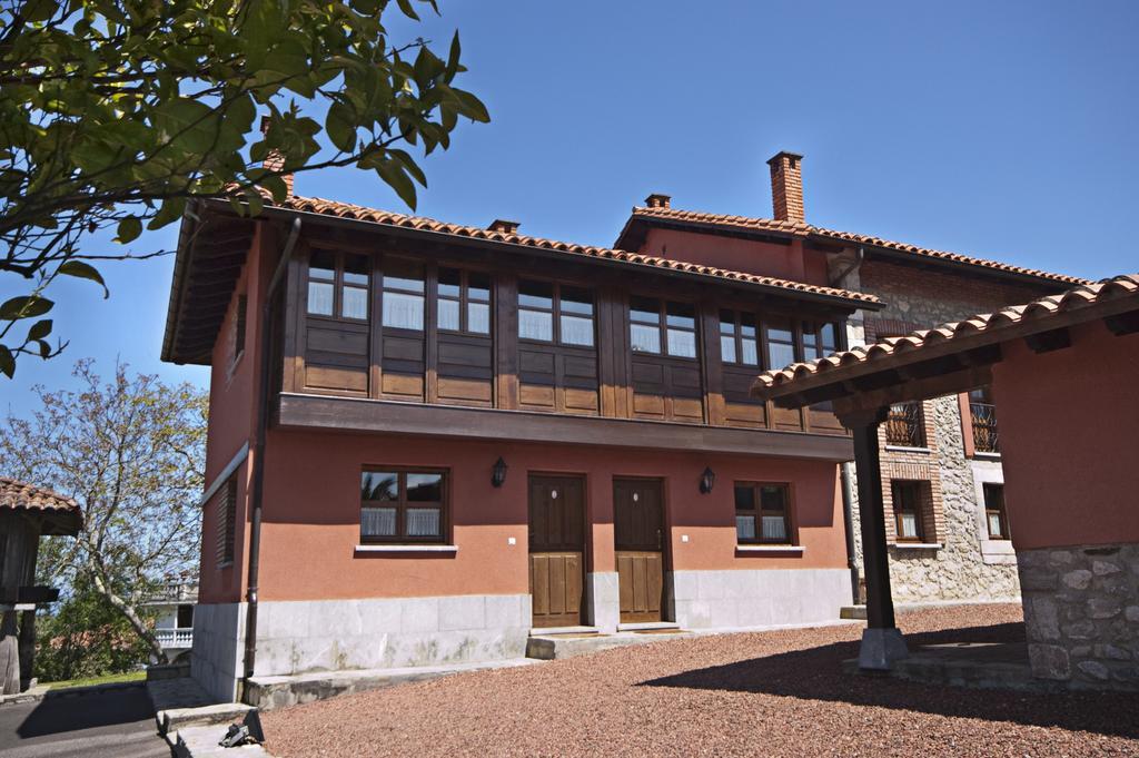 Apartamentos El Cueto De Los Collado Villanueva de Pria 외부 사진